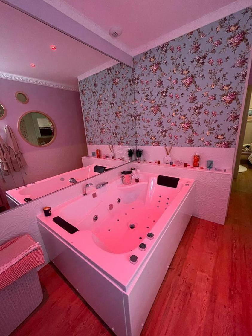 La Bulle Romantique Calais Esterno foto